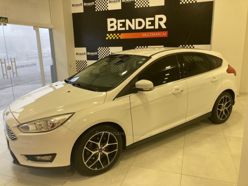 FOCUS 2.0 TITANIUM HATCH 16V FLEX 4P AUTOMÁTICO - 2016 - SALVADOR DO SUL