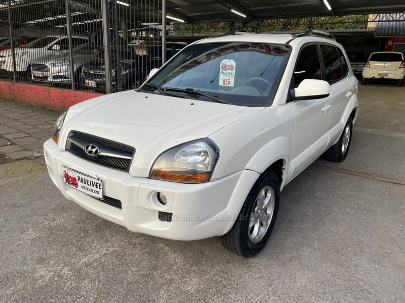 TUCSON 2.0 MPFI GLS TOP 16V 143CV 2WD FLEX 4P AUTOMÁTICO - 2015 - CAXIAS DO SUL