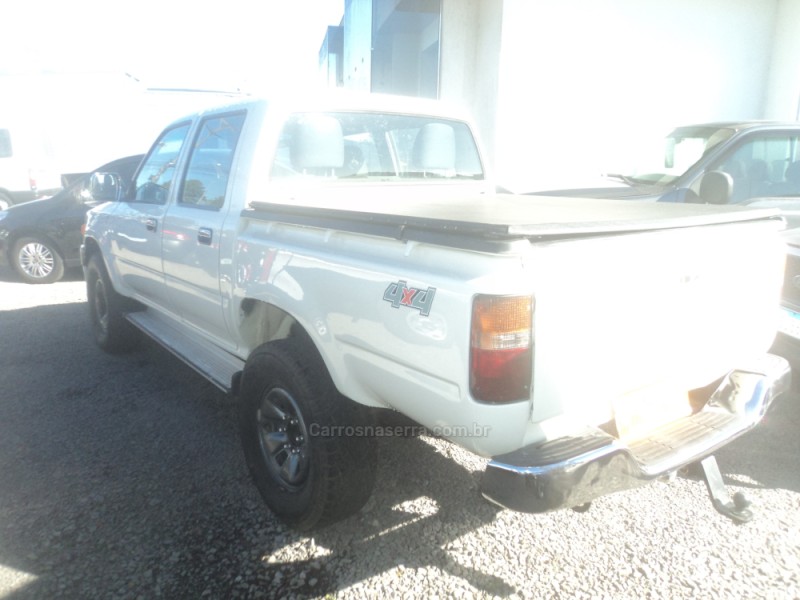 HILUX 2.8 DLX 4X4 CD 8V DIESEL 4P MANUAL - 1999 - FARROUPILHA