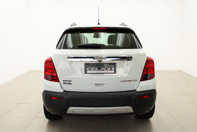 TRACKER 1.8 MPFI LTZ 4X2 16V FLEX 4P AUTOMÁTICO - 2015 - CARLOS BARBOSA