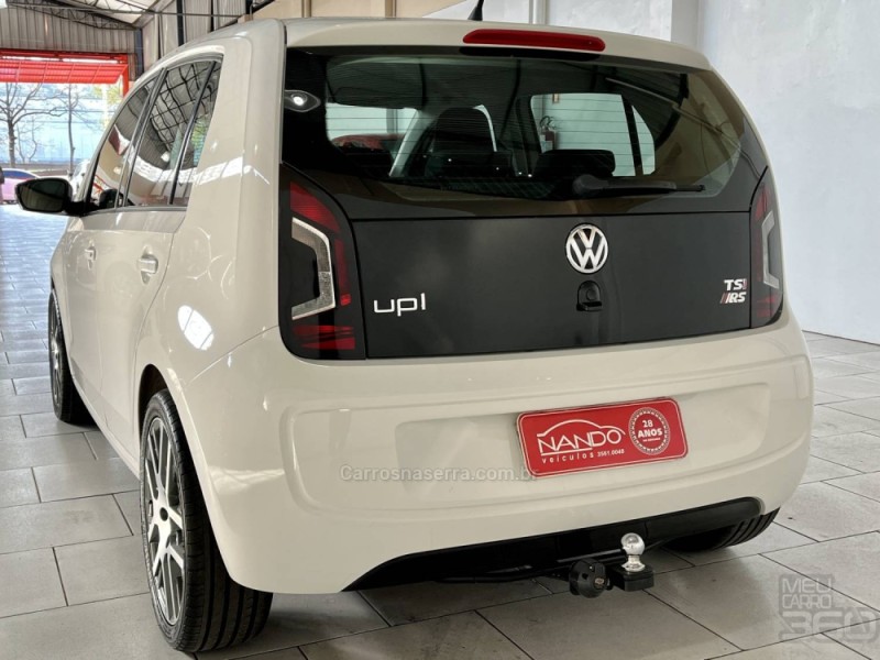 UP 1.0 TSI MOVE UP 12V FLEX 4P MANUAL - 2017 - ESTâNCIA VELHA