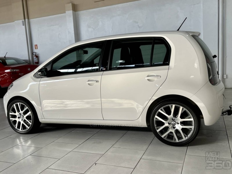 UP 1.0 TSI MOVE UP 12V FLEX 4P MANUAL - 2017 - ESTâNCIA VELHA