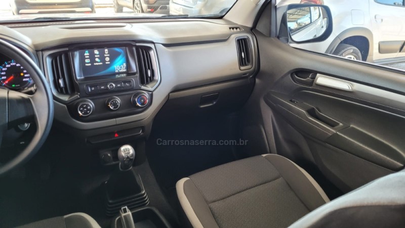 S10 2.5 ADVANTAGE 4X2 CD FLEX 4P MANUAL - 2017 - CAXIAS DO SUL