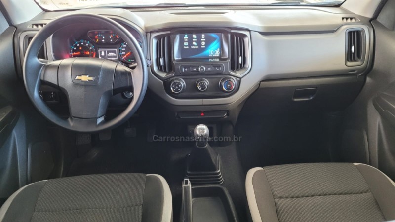 S10 2.5 ADVANTAGE 4X2 CD FLEX 4P MANUAL - 2017 - CAXIAS DO SUL
