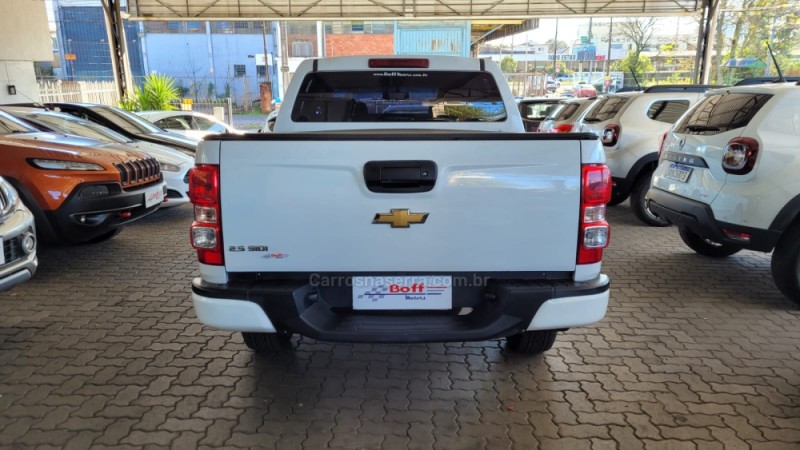 S10 2.5 ADVANTAGE 4X2 CD FLEX 4P MANUAL - 2017 - CAXIAS DO SUL