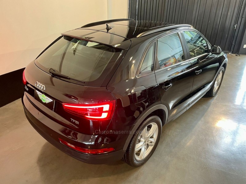 Q3 1.4 TFSI AMBIENTE GASOLINA 4P S TRONIC - 2016 - CAXIAS DO SUL