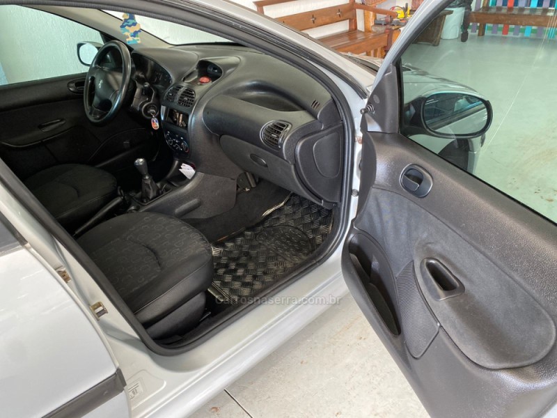 206 1.4 PRESENCE 8V GASOLINA 4P MANUAL - 2008 - BOM PRINCíPIO