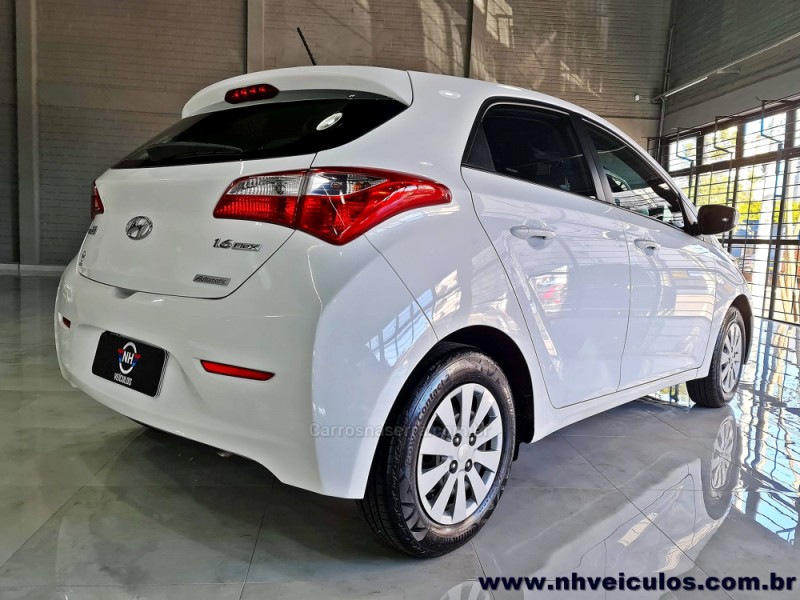HB20 1.6 COMFORT PLUS 16V FLEX 4P AUTOMÁTICO - 2015 - NOVO HAMBURGO