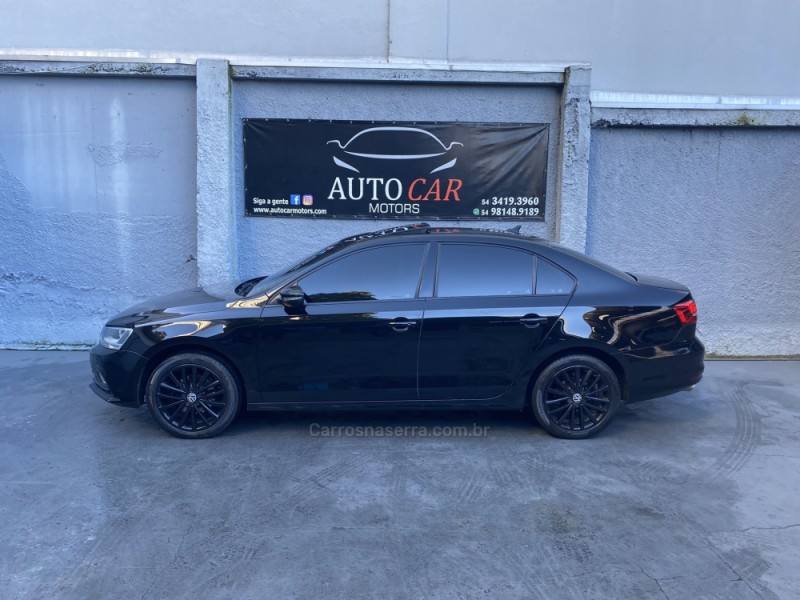 JETTA 2.0 COMFORTLINE FLEX 4P TIPTRONIC - 2015 - CAXIAS DO SUL