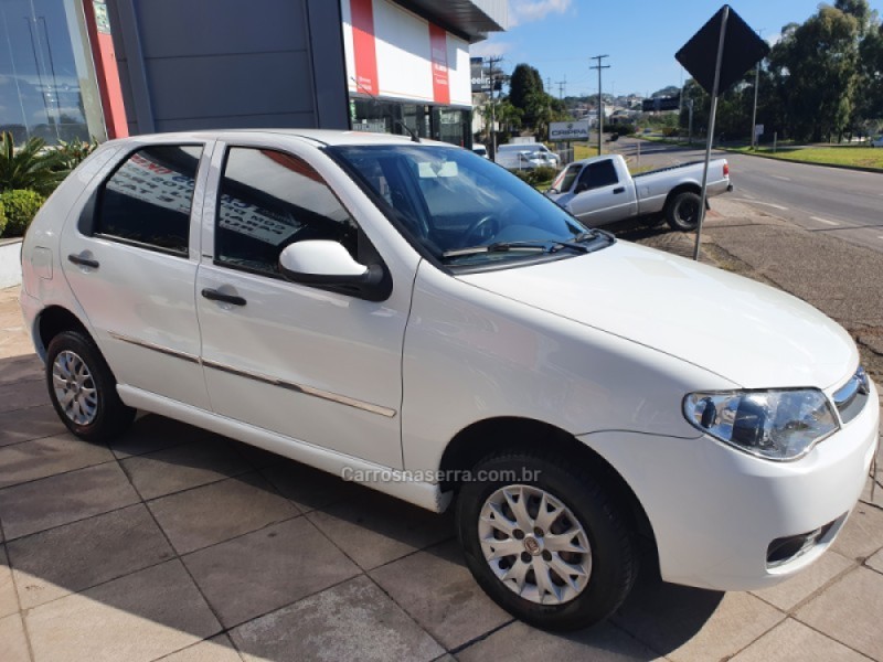 PALIO 1.0 MPI FIRE CELEBRATION 8V FLEX 4P MANUAL