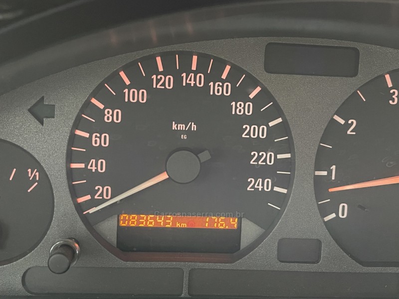 318I 1.8 COMPACT 16V GASOLINA 2P MANUAL - 1995 - CAXIAS DO SUL
