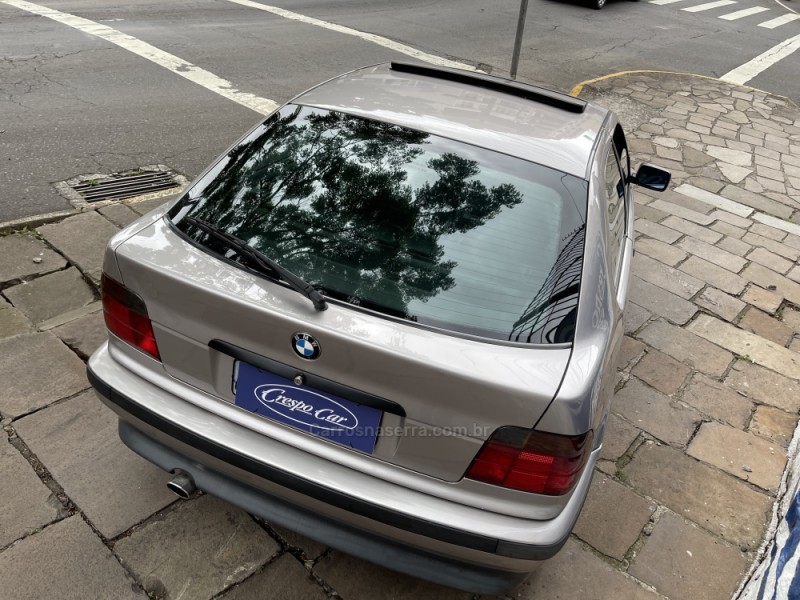 318I 1.8 COMPACT 16V GASOLINA 2P MANUAL - 1995 - CAXIAS DO SUL