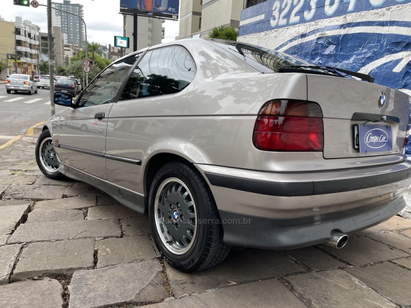 318I 1.8 COMPACT 16V GASOLINA 2P MANUAL - 1995 - CAXIAS DO SUL