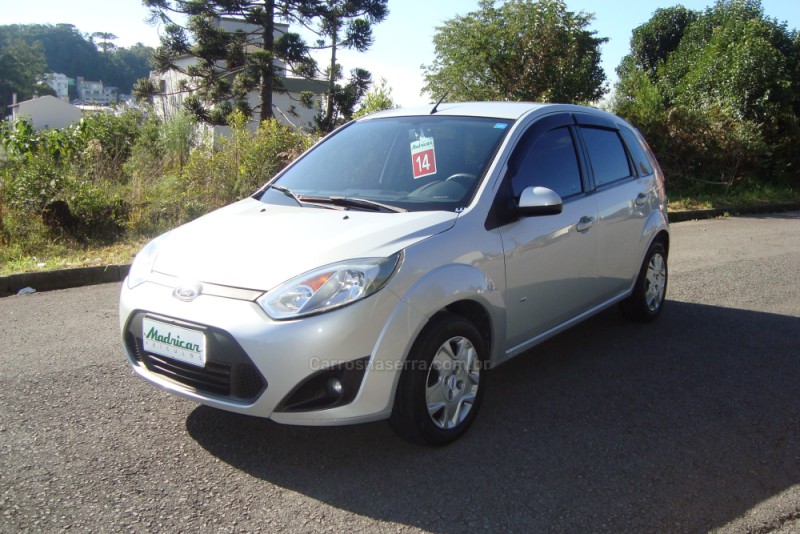 FIESTA 1.6 SE HATCH 16V FLEX 4P MANUAL
