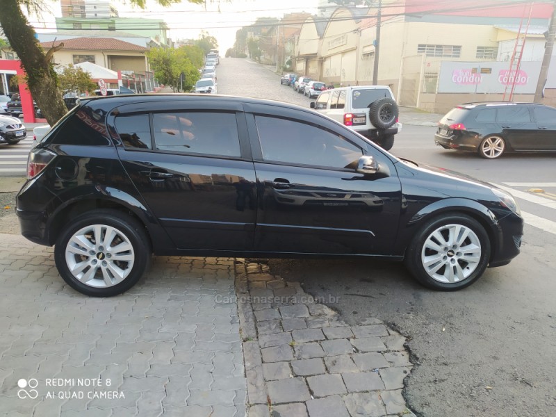 VECTRA 2.0 MPFI GT HATCH 8V FLEX 4P MANUAL - 2011 - CAXIAS DO SUL