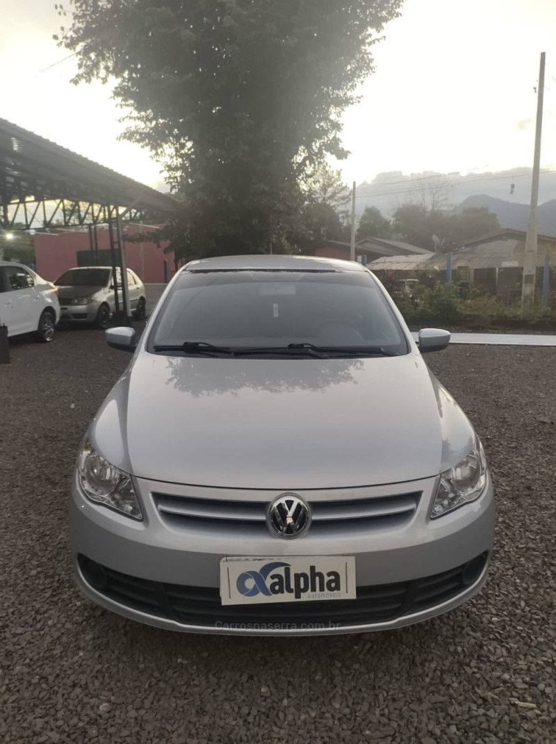 VOYAGE 1.0 MI 8V FLEX 4P MANUAL - 2010 - IGREJINHA