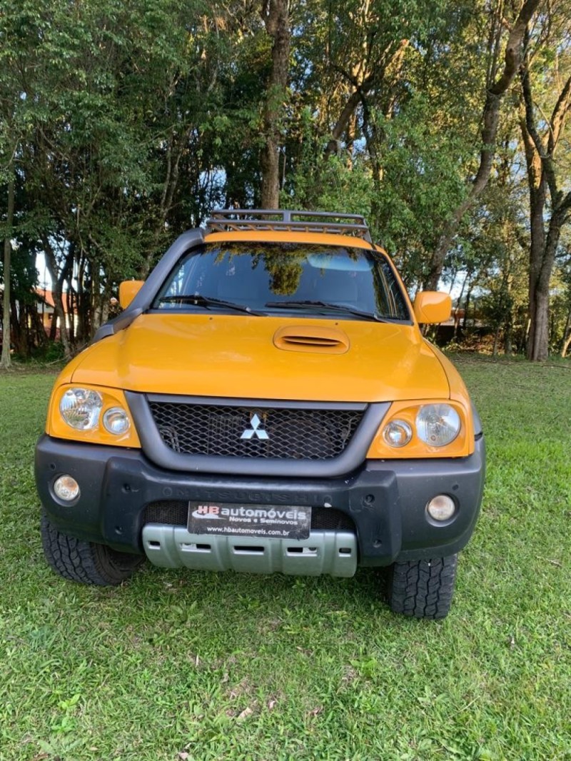L200 OUTDOOR 2.5 HPE 4X4 CD 8V TURBO INTERCOOLER DIESEL 4P MANUAL - 2009 - NOVA PETRóPOLIS