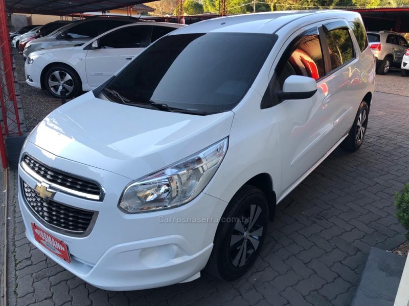 SPIN 1.8 LT 8V FLEX 4P MANUAL - 2015 - TRêS COROAS