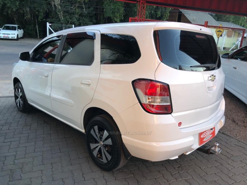 SPIN 1.8 LT 8V FLEX 4P MANUAL - 2015 - TRêS COROAS