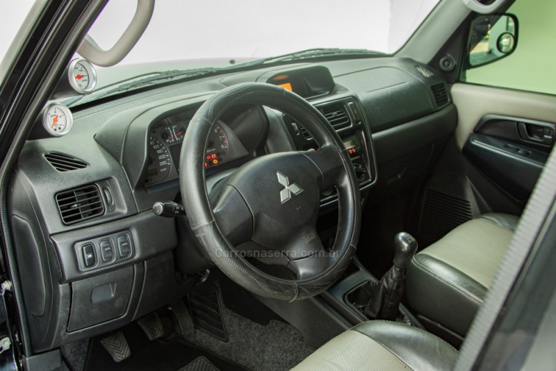 PAJERO TR4 2.0 4X4 16V FLEX 4P MANUAL - 2009 - CARLOS BARBOSA