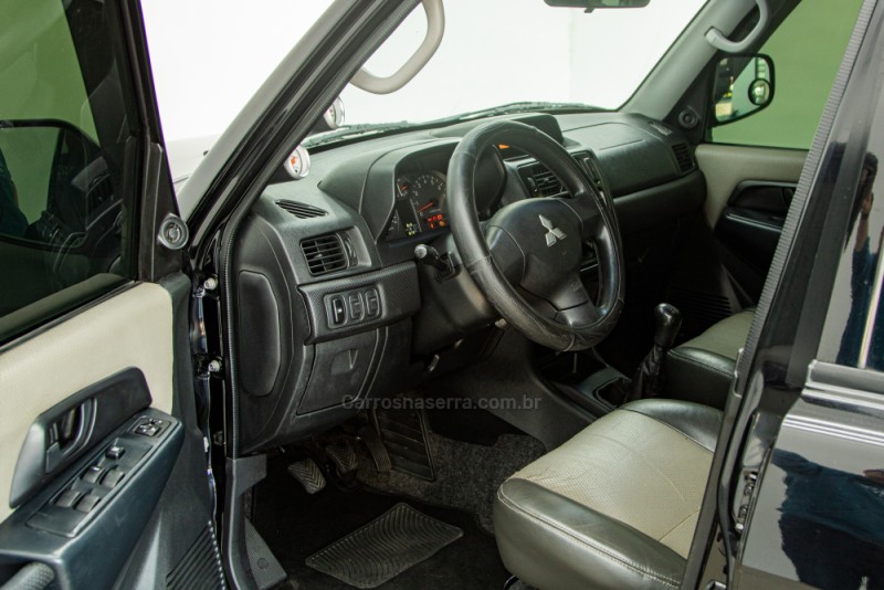 PAJERO TR4 2.0 4X4 16V FLEX 4P MANUAL - 2009 - CARLOS BARBOSA