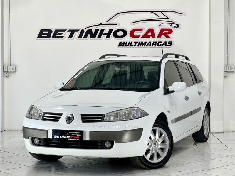 MÉGANE 1.6 DYNAMIQUE GRAND TOUR 16V FLEX 4P MANUAL