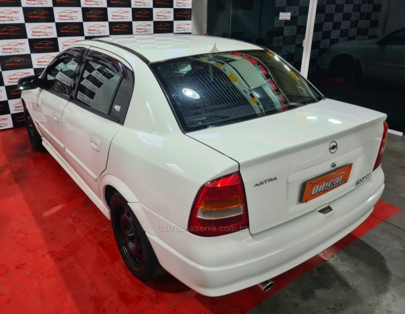 ASTRA 2.0 MPFI GLS SEDAN 8V GASOLINA 4P MANUAL - 1999 - CAXIAS DO SUL