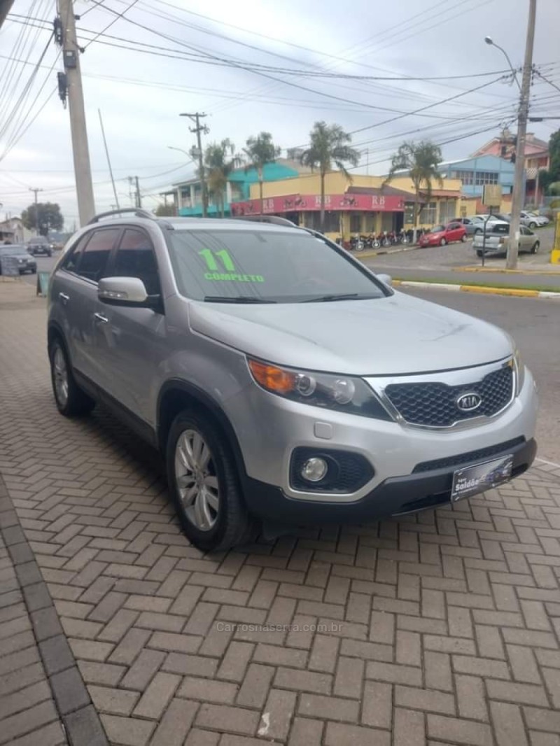 SORENTO 3.5 S.555 V6 4X2 24V GASOLINA 4P AUTOMATICO - 2011 - PAROBé