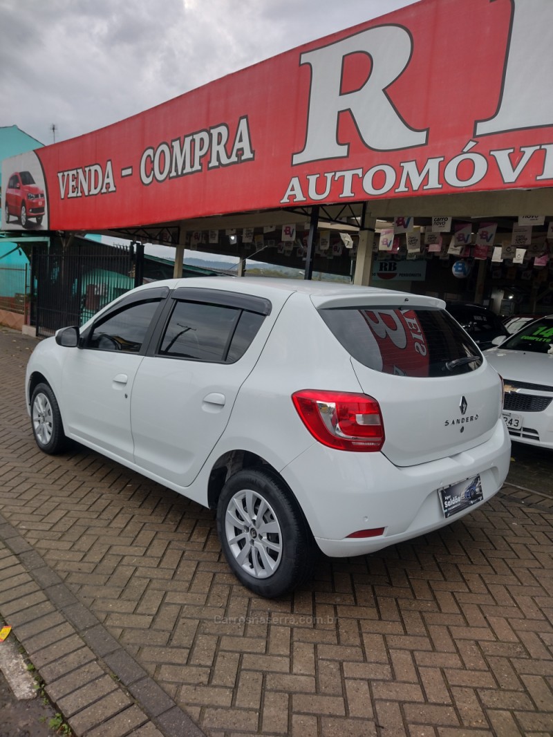 SANDERO 1.0 EXPRESSION 16V FLEX 4P MANUAL - 2018 - PAROBé