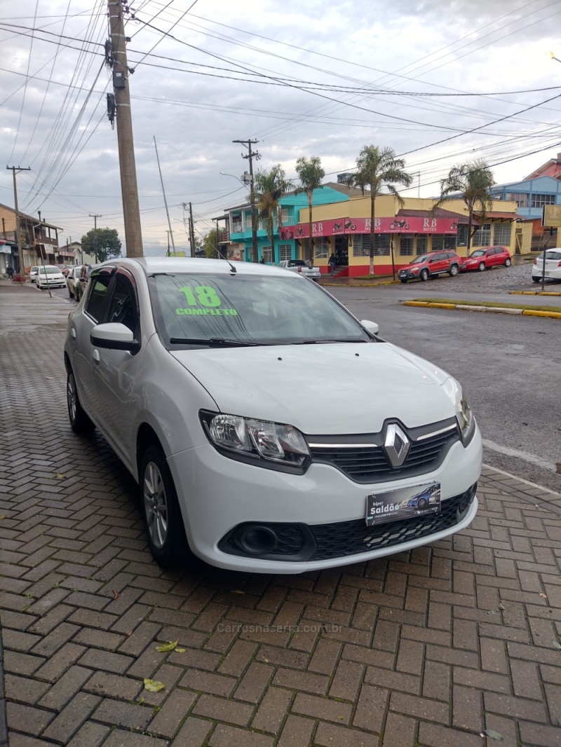 SANDERO 1.0 EXPRESSION 16V FLEX 4P MANUAL - 2018 - PAROBé