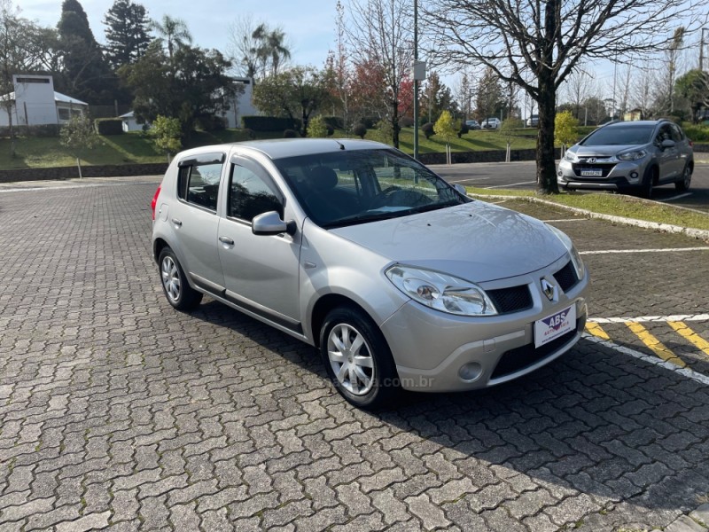 SANDERO 1.6 EXPRESSION 8V FLEX 4P MANUAL