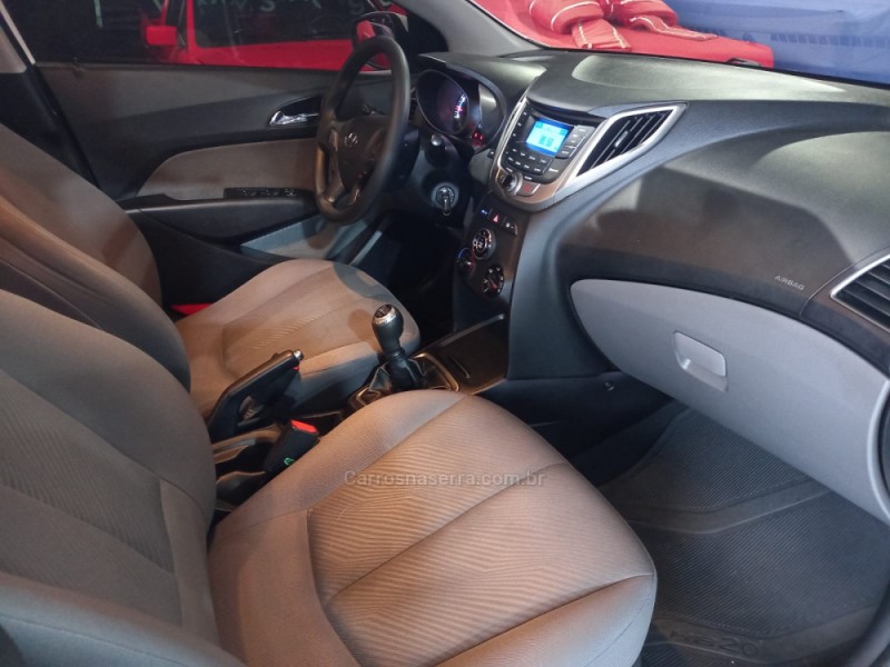HB20S 1.6 COMFORT PLUS 16V FLEX 4P MANUAL - 2015 - CAXIAS DO SUL
