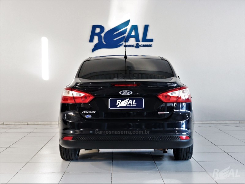 FOCUS 2.0 S SEDAN 16V FLEX 4P AUTOMÁTICO - 2015 - SAPIRANGA