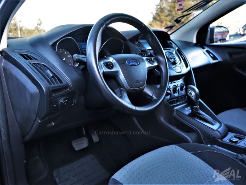 FOCUS 2.0 S SEDAN 16V FLEX 4P AUTOMÁTICO - 2015 - SAPIRANGA