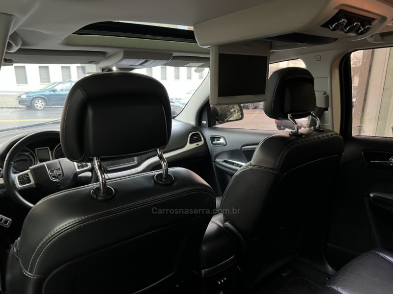 JOURNEY 3.6 RT AWD V6 GASOLINA 4P AUTOMÁTICO - 2015 - CAXIAS DO SUL