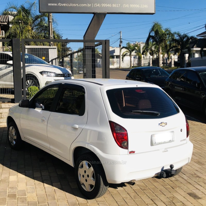 CELTA 1.0 MPFI LT 8V FLEX 4P MANUAL - 2015 - GUAPORé