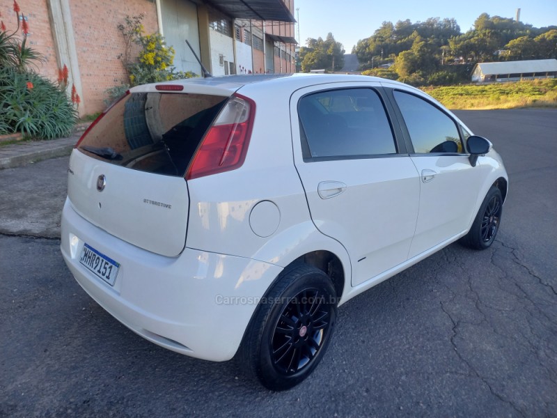 PUNTO 1.4 ELX 8V FLEX 4P MANUAL - 2011 - FARROUPILHA