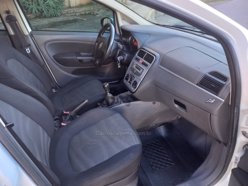 PUNTO 1.4 ELX 8V FLEX 4P MANUAL - 2011 - FARROUPILHA