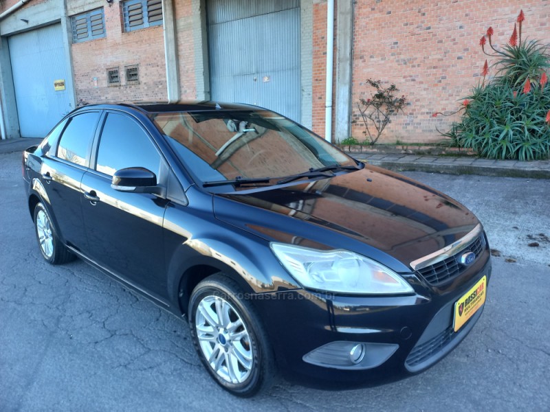 FOCUS 2.0 GLX SEDAN 16V GASOLINA 4P AUTOMÁTICO - 2011 - FARROUPILHA