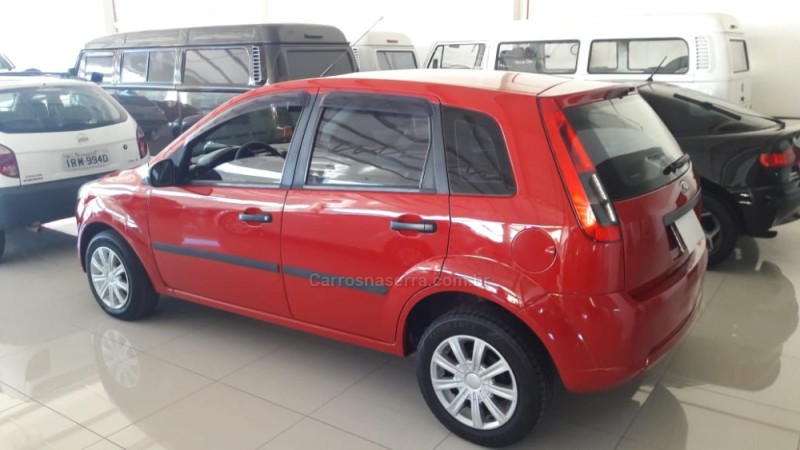 FIESTA 1.0 MPI CLASS 8V FLEX 4P MANUAL - 2013 - NOVA PETRóPOLIS