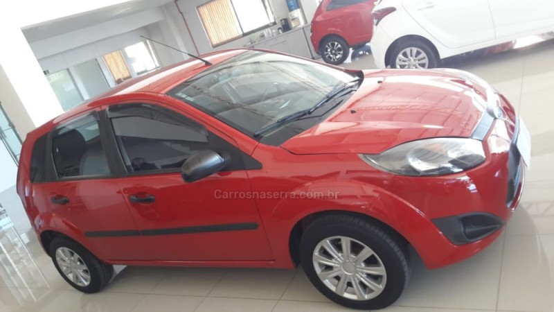 FIESTA 1.0 MPI CLASS 8V FLEX 4P MANUAL - 2013 - NOVA PETRóPOLIS