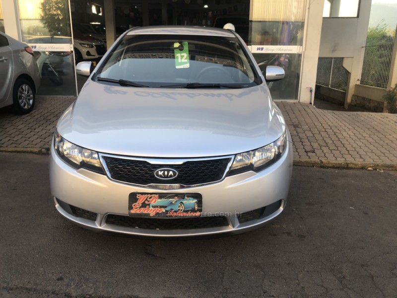 CERATO 1.6 EX3 SEDAN 16V GASOLINA 4P MANUAL - 2012 - VALE REAL