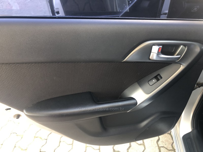 CERATO 1.6 EX3 SEDAN 16V GASOLINA 4P MANUAL - 2012 - VALE REAL