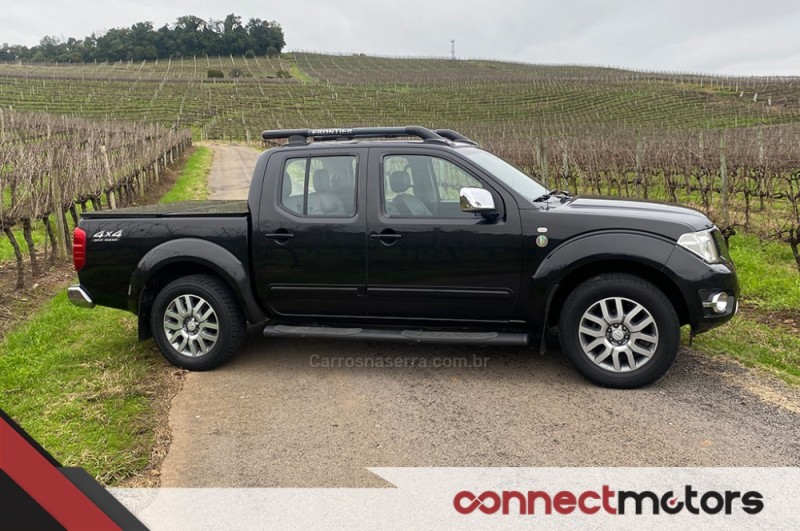 FRONTIER 2.5 SL 4X4 CD TURBO ELETRONIC DIESEL 4P AUTOMÁTICO - 2013 - BENTO GONçALVES