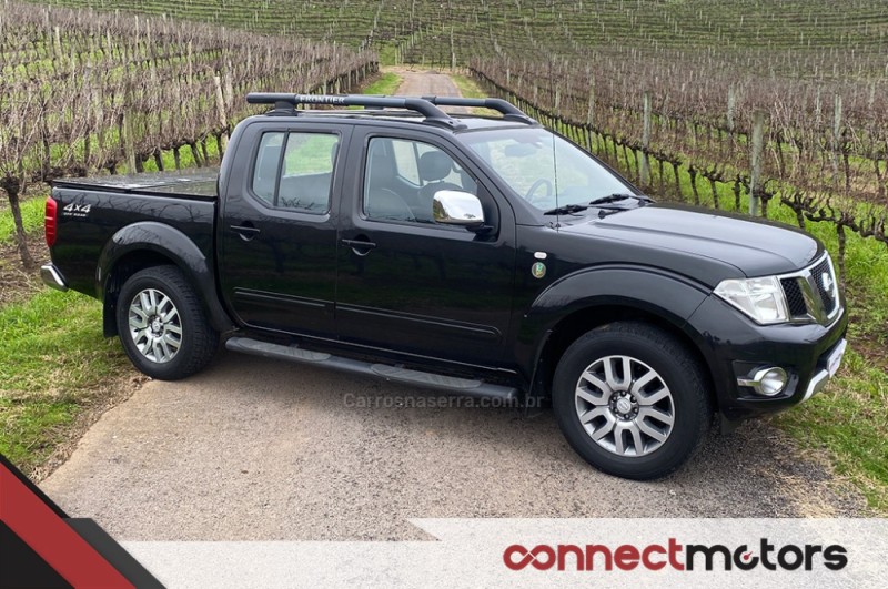 frontier 2.5 sl 4x4 cd turbo eletronic diesel 4p automatico 2013 bento goncalves