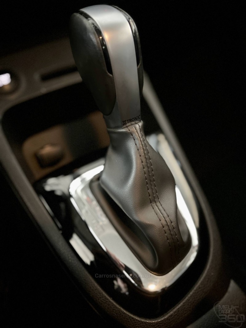 CAPTUR 1.6 16V FLEX INTENSE AUTOMÁTICO - 2019 - ESTâNCIA VELHA