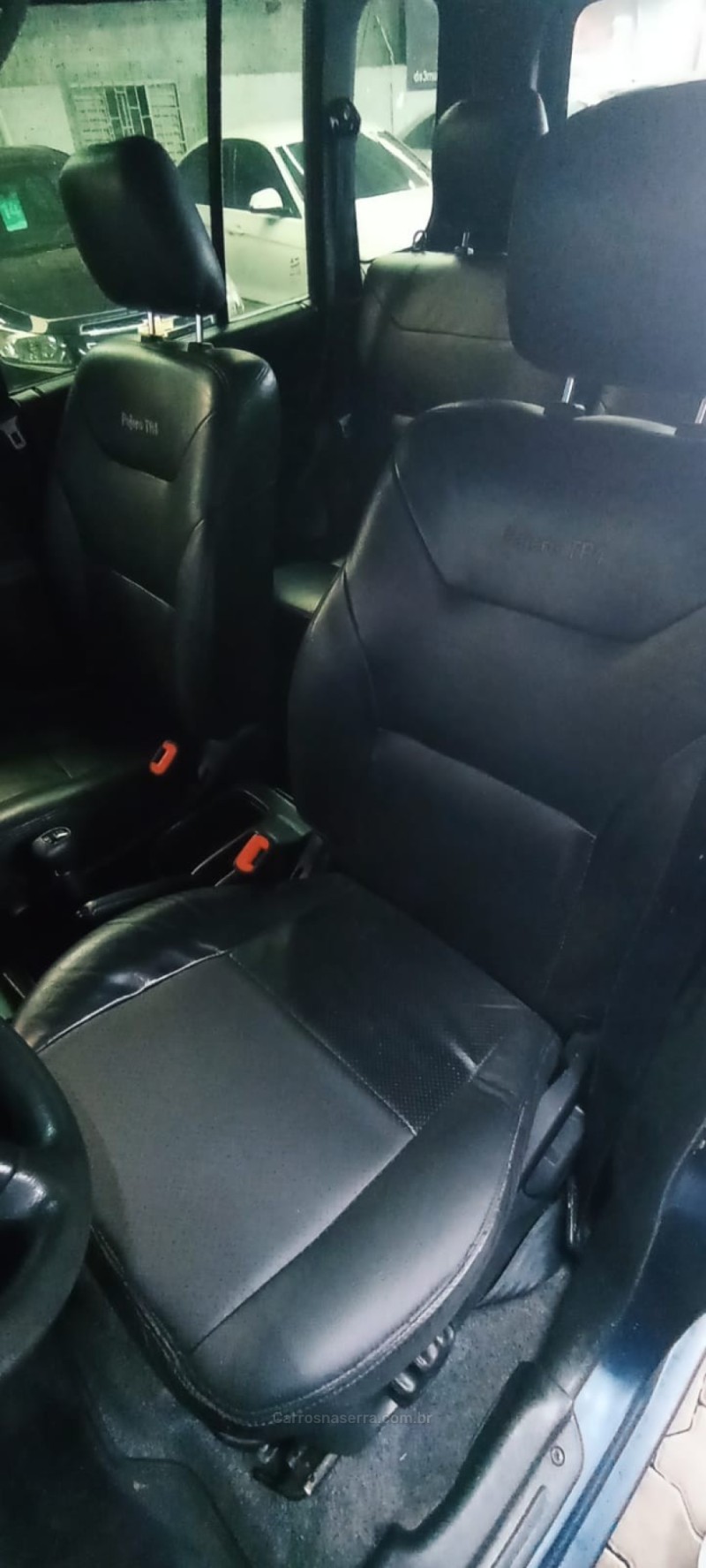 PAJERO TR4 2.0 4X4 16V FLEX 4P MANUAL - 2005 - CAXIAS DO SUL
