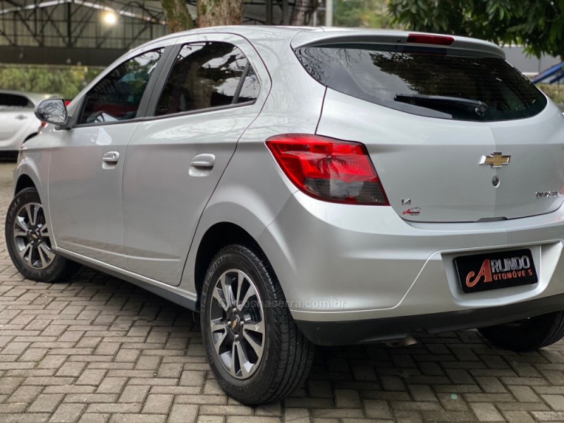 ONIX 1.4 MPFI LTZ 8V FLEX 4P MANUAL - 2016 - PAROBé