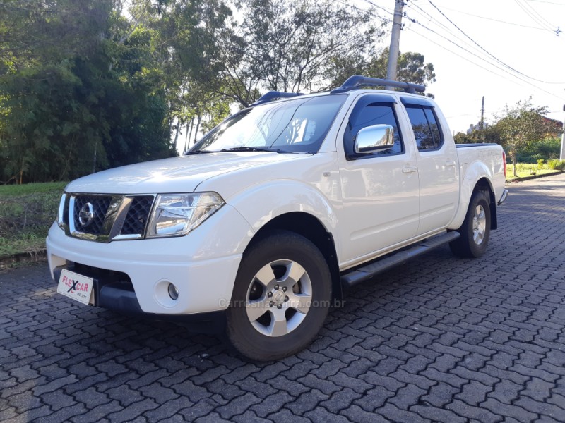 FRONTIER 2.5 LE 4X4 CD TURBO ELETRONIC DIESEL 4P MANUAL