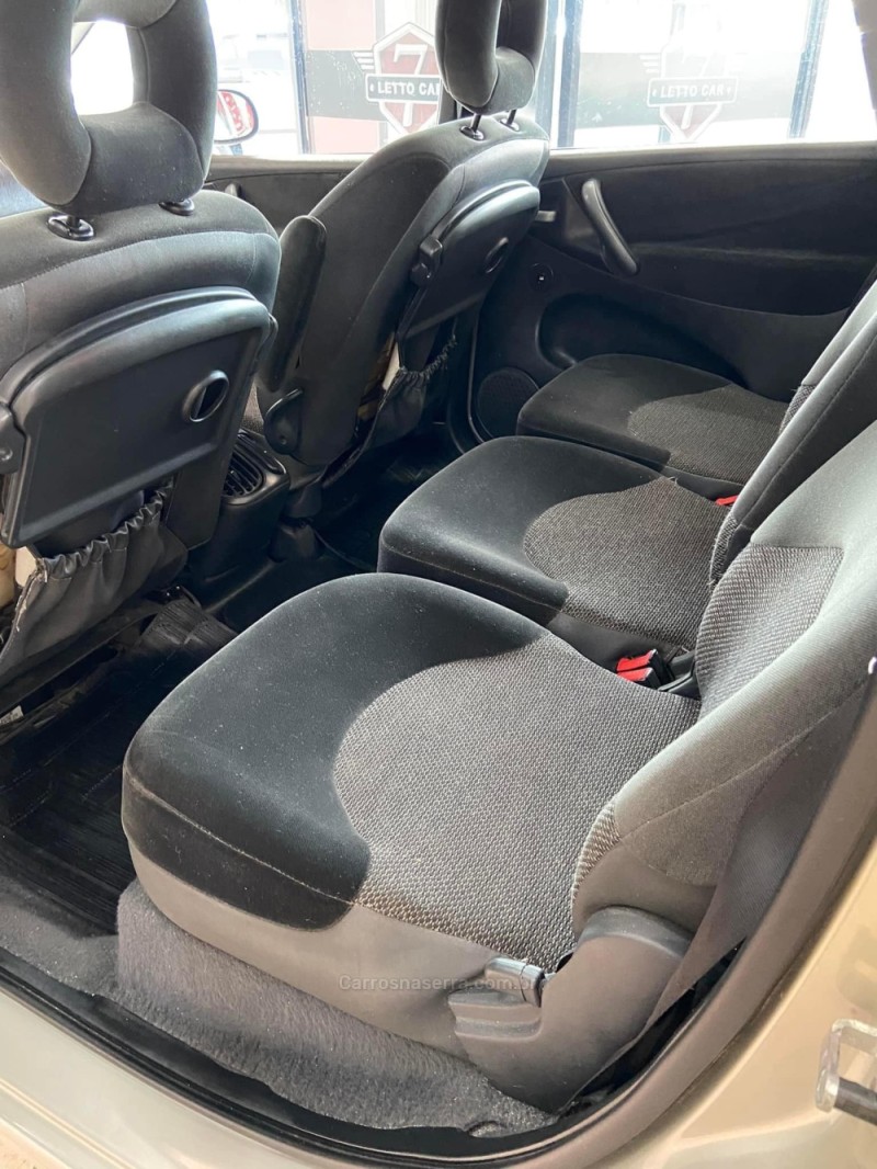 C3 1.6 PICASSO GLX 16V FLEX 4P MANUAL - 2011 - IGREJINHA